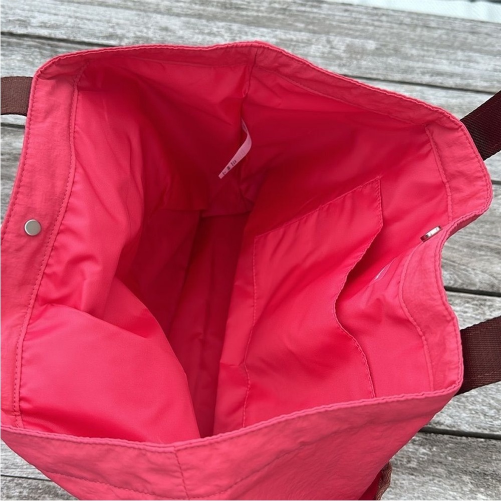 NWT Lululemon Daily Multi-Pocket Tote Glaze Pink/Ancient Copper Pipping One Size - Picture 9 of 10